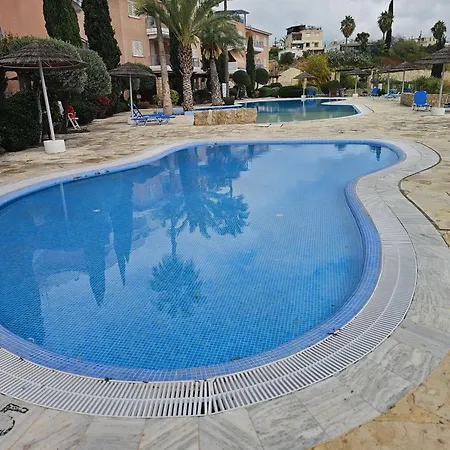 Hadar's * Geroskipou