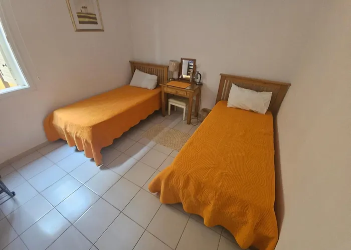 Hadar's * Geroskipou